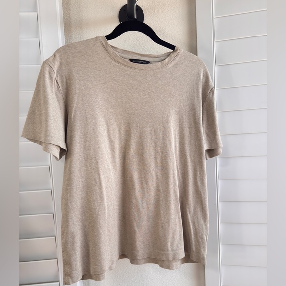 Banana Republic Tops - Banana Republic Size M. Tan Short Sleeve Tee